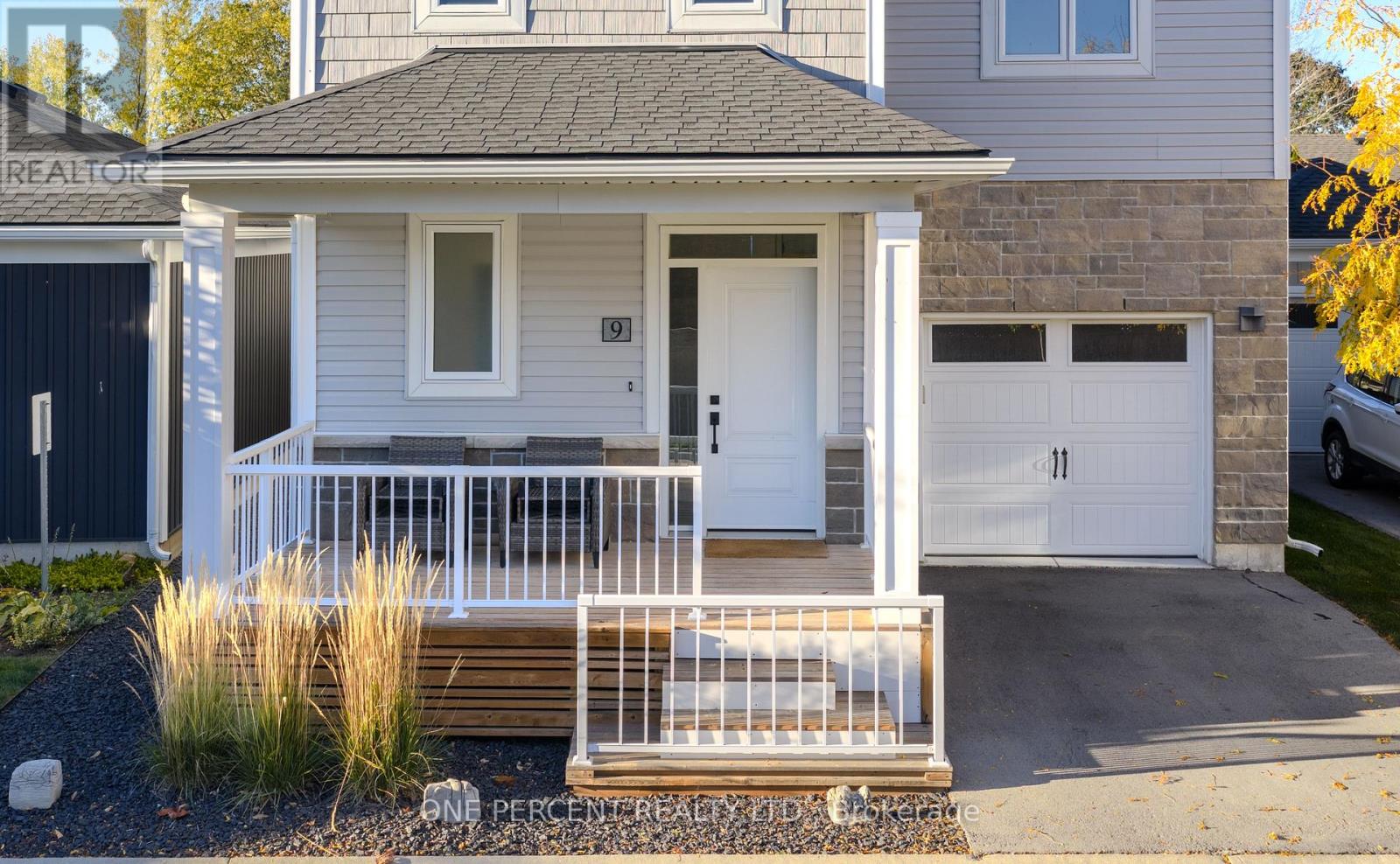 9 Princeton Common, St. Catharines, Ontario  L2N 0B7 - Photo 5 - X12498428