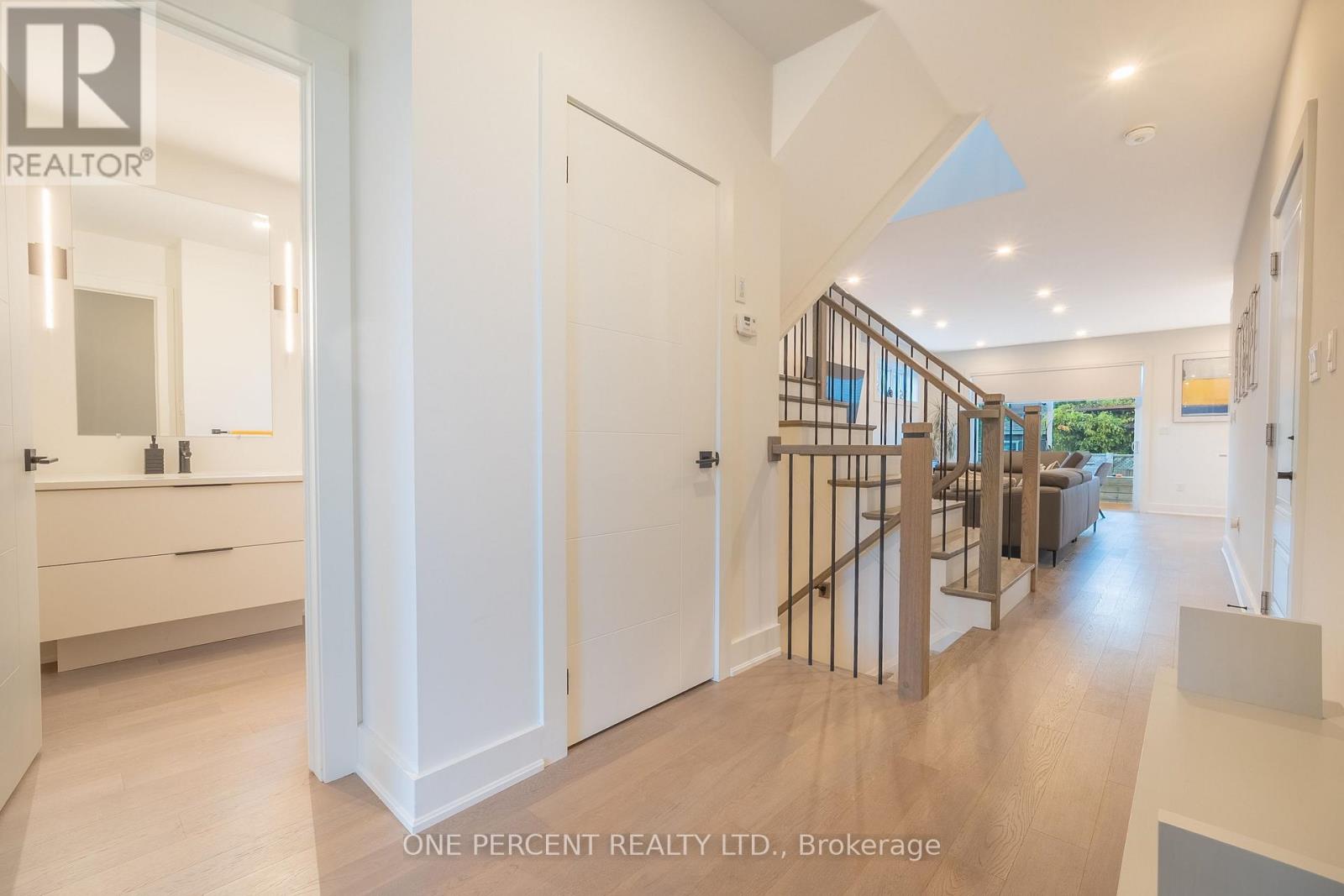 9 Princeton Common, St. Catharines, Ontario  L2N 0B7 - Photo 8 - X12498428