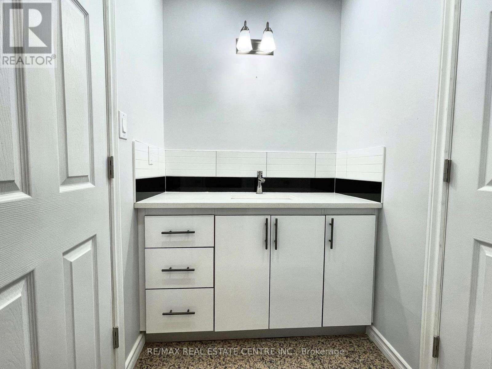 Upper Level - 5965 Crimson Drive, Niagara Falls, Ontario  L2G 7T7 - Photo 17 - X12498458