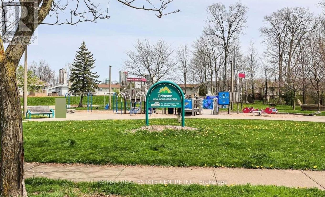 Upper Level - 5965 Crimson Drive, Niagara Falls, Ontario  L2G 7T7 - Photo 24 - X12498458