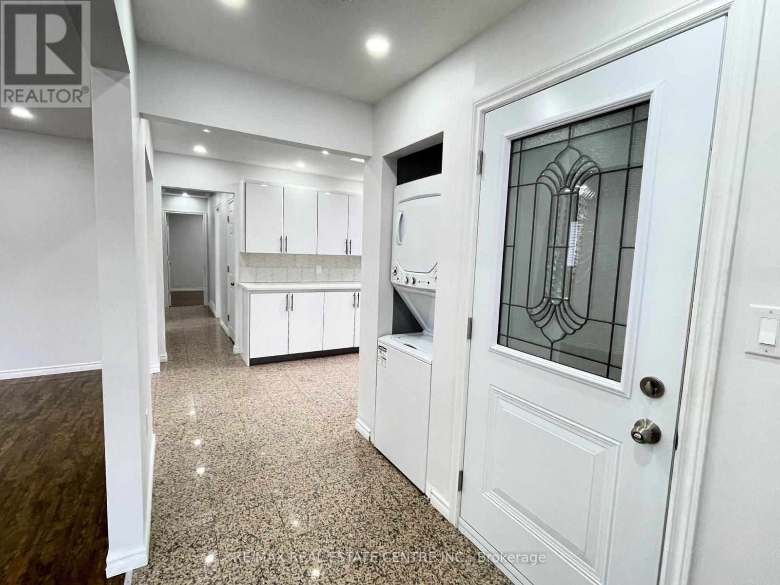 Upper Level - 5965 Crimson Drive, Niagara Falls, Ontario  L2G 7T7 - Photo 8 - X12498458