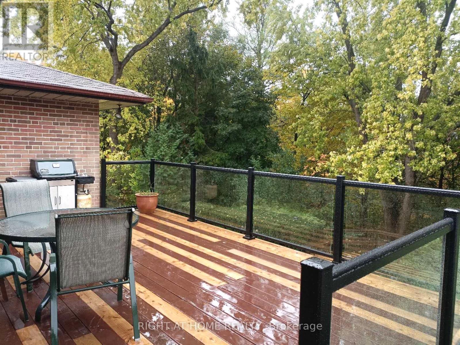 Main - 7 Warlock Crescent, Toronto, Ontario  M2K 2H8 - Photo 27 - C12498490