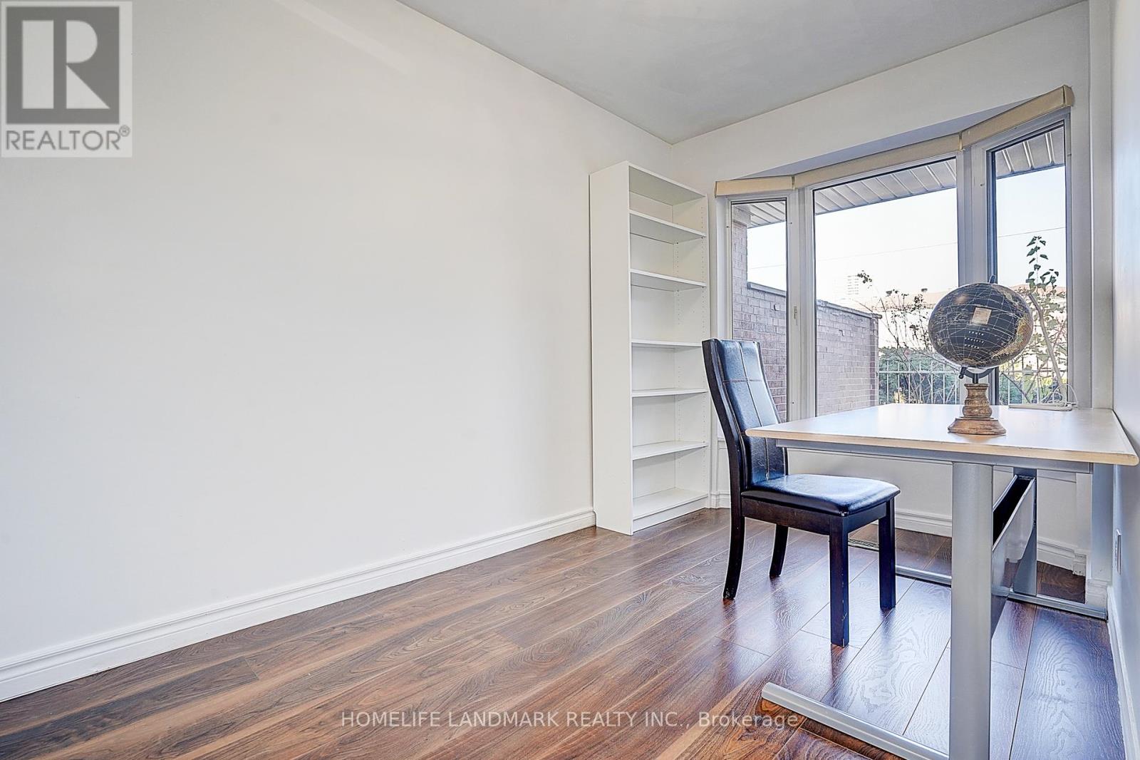 104 Tanjoe Crescent, Toronto, Ontario  M2M 1P7 - Photo 4 - C12498500