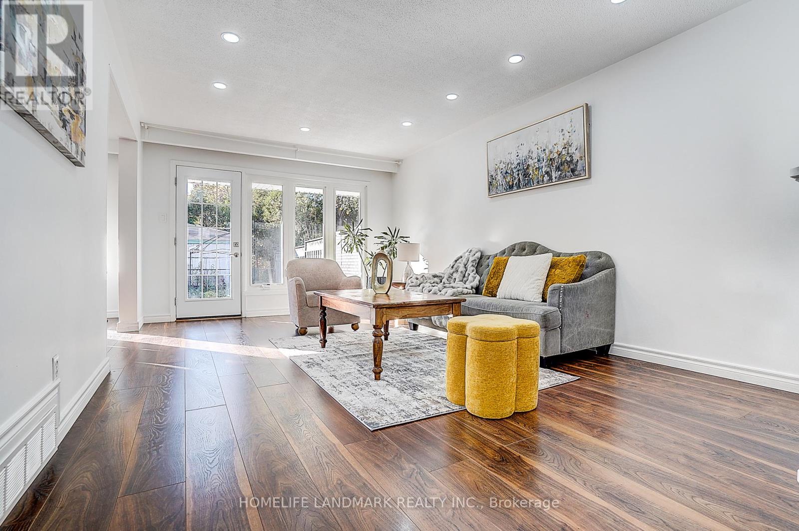 104 Tanjoe Crescent, Toronto, Ontario  M2M 1P7 - Photo 7 - C12498500