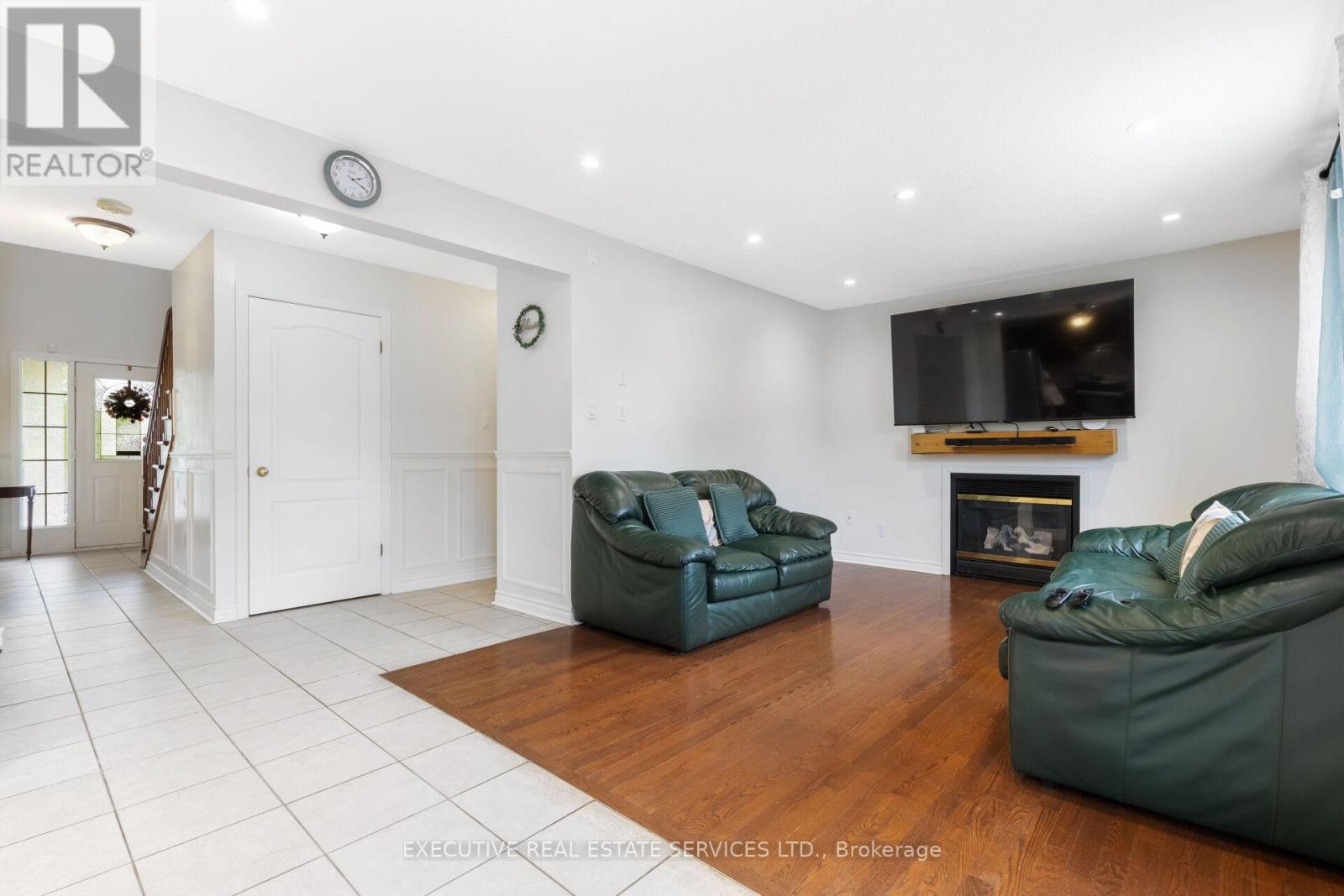 58 Mcmaster Road, Orangeville, Ontario  L9W 5K8 - Photo 11 - W12498472