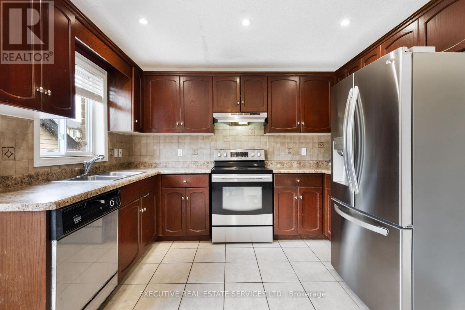 58 Mcmaster Road, Orangeville, Ontario  L9W 5K8 - Photo 22 - W12498472