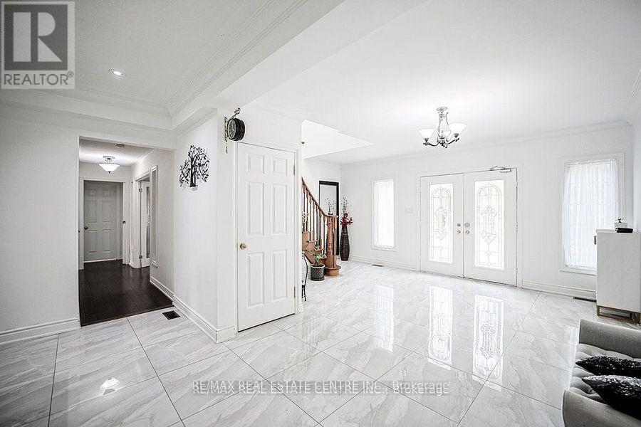 7750 5 Side Road, Milton, Ontario  L9T 2K7 - Photo 3 - W12498482