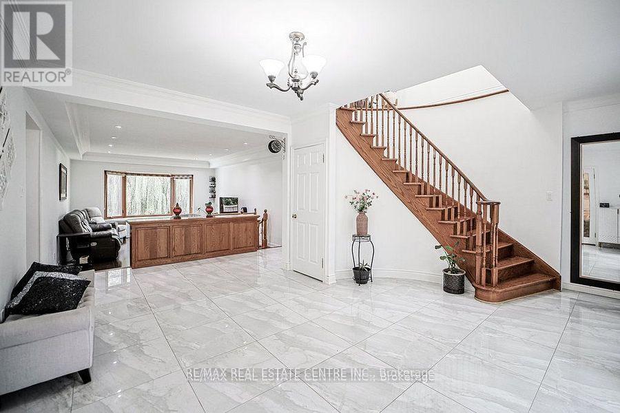 7750 5 Side Road, Milton, Ontario  L9T 2K7 - Photo 6 - W12498482