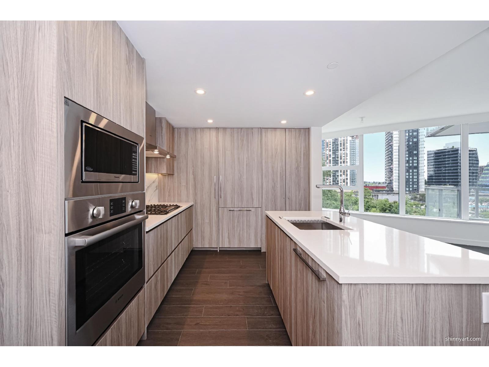 708 13768 100 Avenue, Surrey, British Columbia  V3T 0V2 - Photo 5 - R3063532