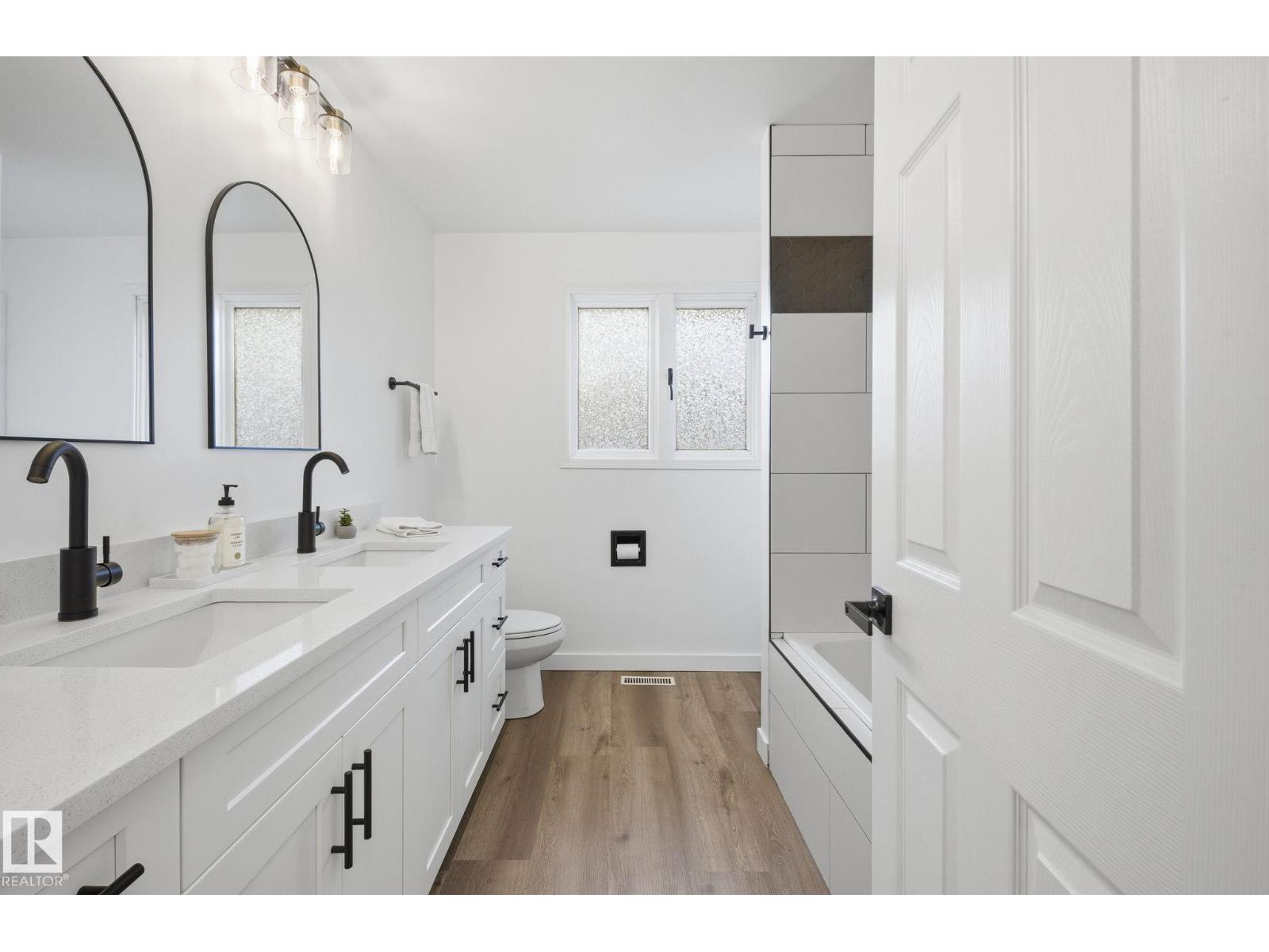 2722 104a St Nw, Edmonton, Alberta  T6J 4C3 - Photo 24 - E4464343