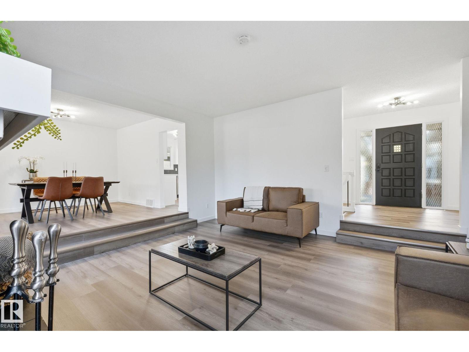 2722 104a St Nw, Edmonton, Alberta  T6J 4C3 - Photo 4 - E4464343