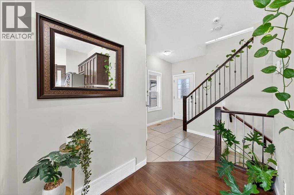 19 Sage Valley Close Nw, Calgary, Alberta  T3R 0E1 - Photo 5 - A2263281