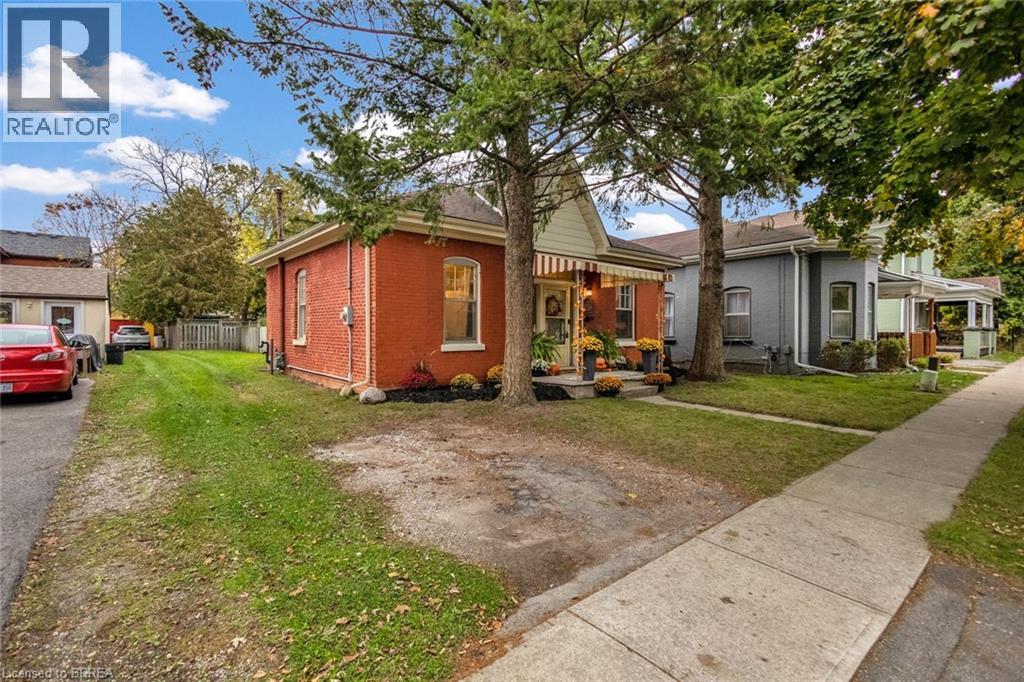 141 Alfred Street, Brantford, Ontario  N3S 5G7 - Photo 2 - 40773127