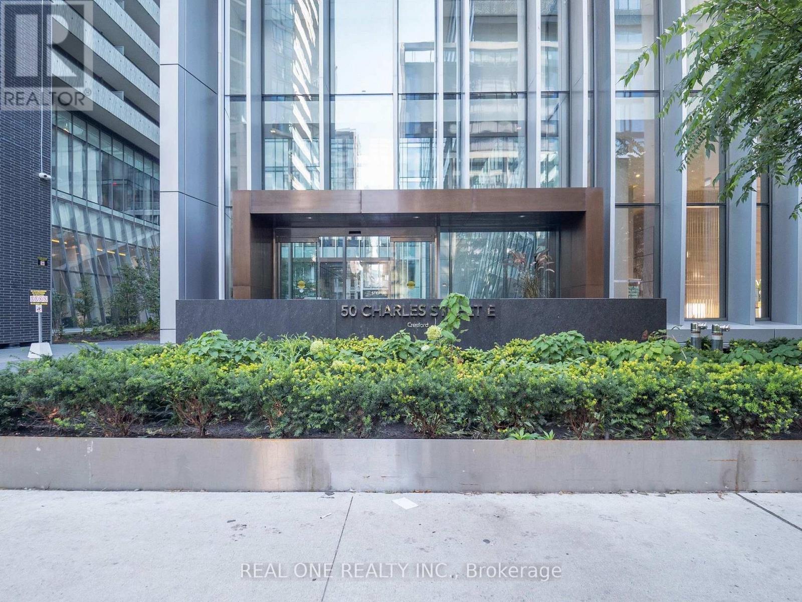 2510 - 50 Charles Street E, Toronto, Ontario  M4G 0A7 - Photo 2 - C12415767
