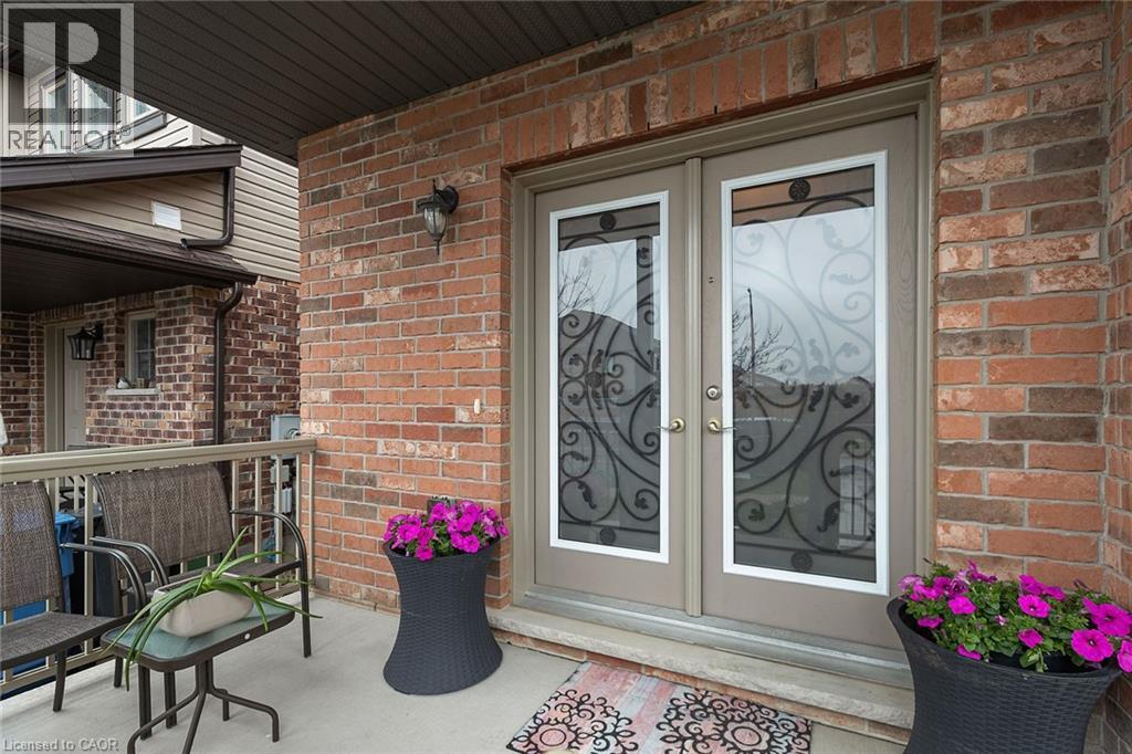 113 Couling Crescent Unit# Upper, Guelph, Ontario  N1H 6J1 - Photo 2 - 40782173