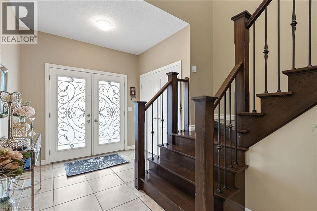 113 Couling Crescent Unit# Upper, Guelph, Ontario  N1H 6J1 - Photo 4 - 40782173