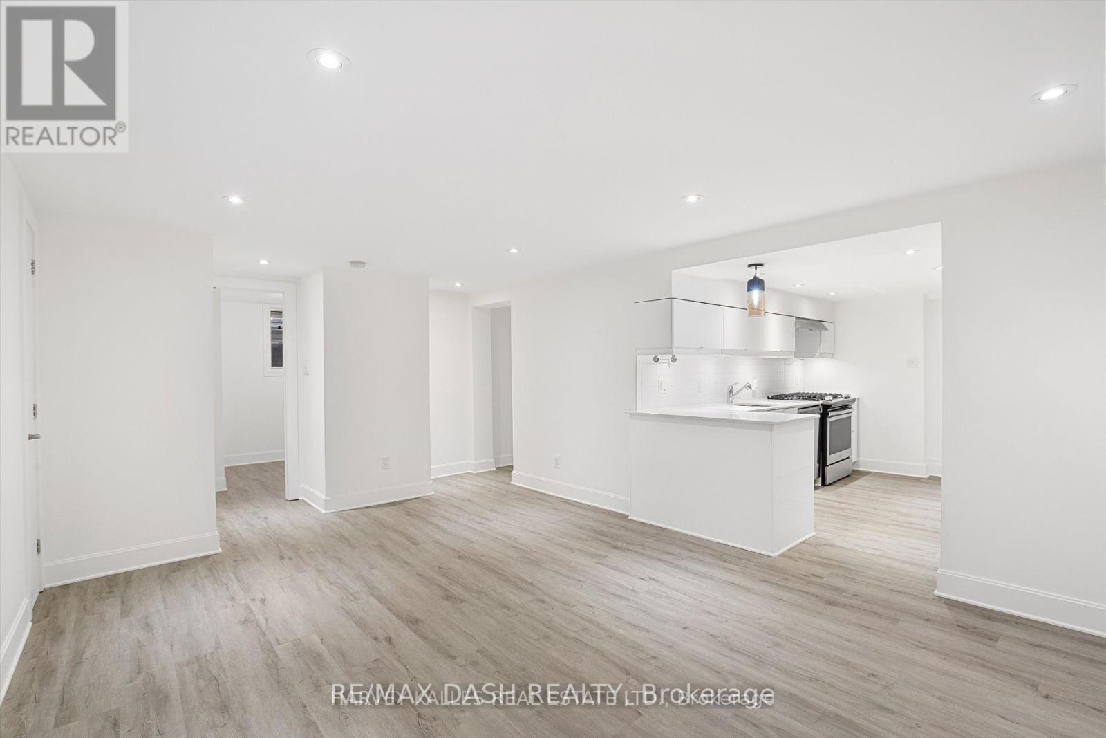 1 - 263 BOSTON AVENUE, Toronto, Ontario