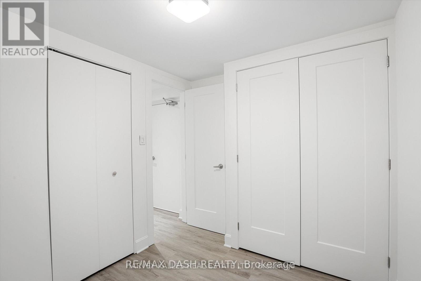 1 - 263 Boston Avenue, Toronto, Ontario  M4M 2V4 - Photo 6 - E12411346