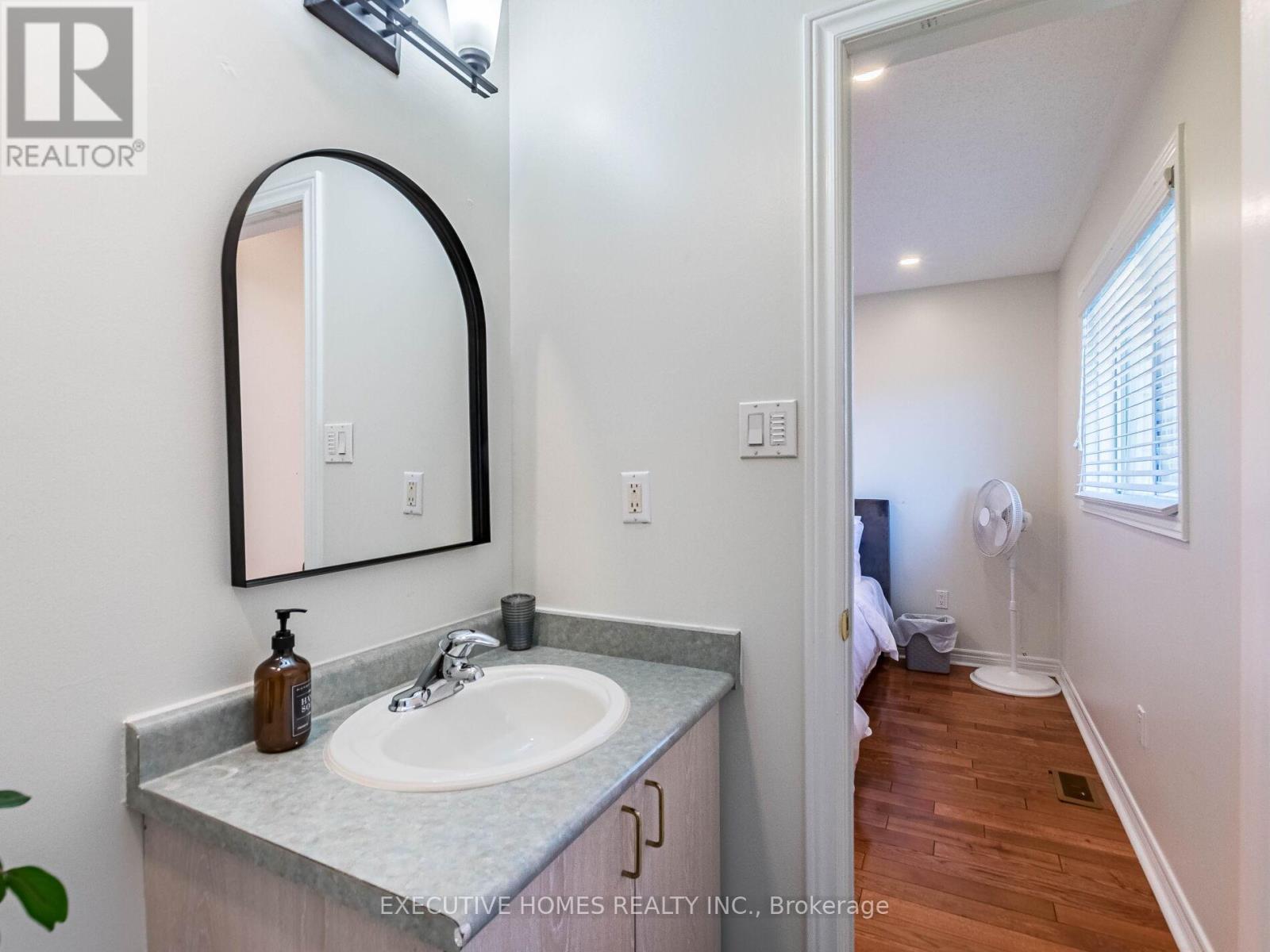 5321 Red Brush Drive, Mississauga, Ontario  L4Z 3Z5 - Photo 30 - W12482888