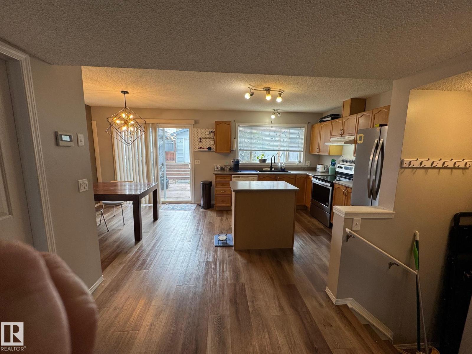 20235 56 Av Nw, Edmonton, Alberta  T6M 0B3 - Photo 9 - E4464347