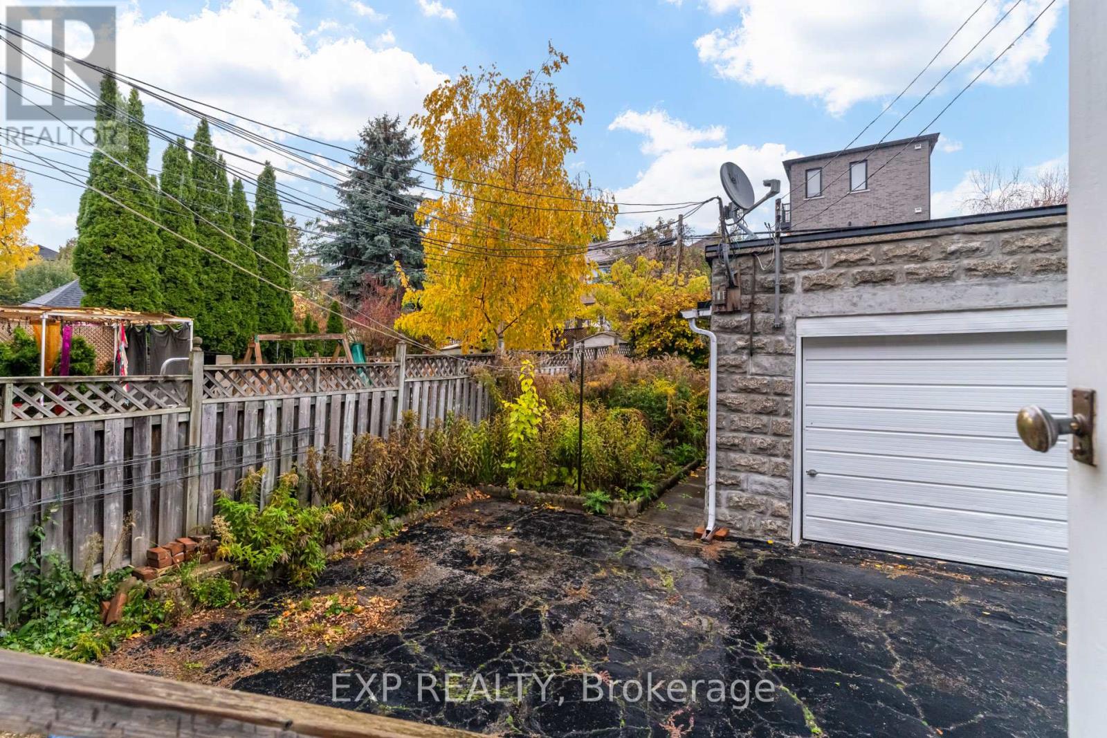 Main - 271 Lauder Avenue, Toronto, Ontario  M6E 3H5 - Photo 15 - C12498502