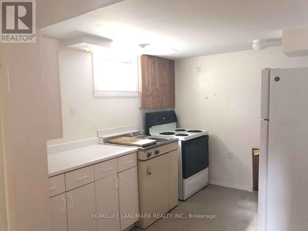 15 Craigmore Crescent, Toronto, Ontario  M2N 2Y2 - Photo 12 - C12498528