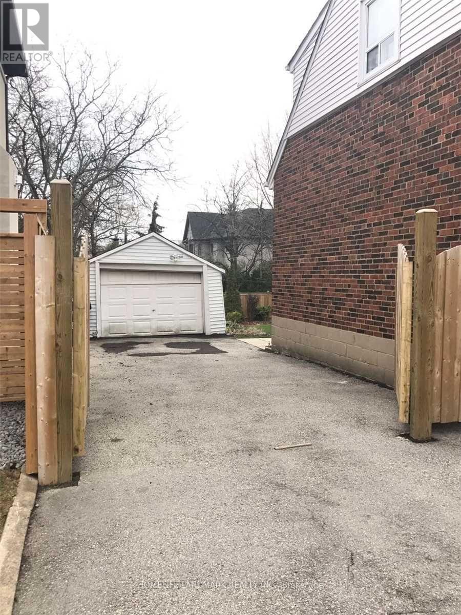 15 Craigmore Crescent, Toronto, Ontario  M2N 2Y2 - Photo 14 - C12498528