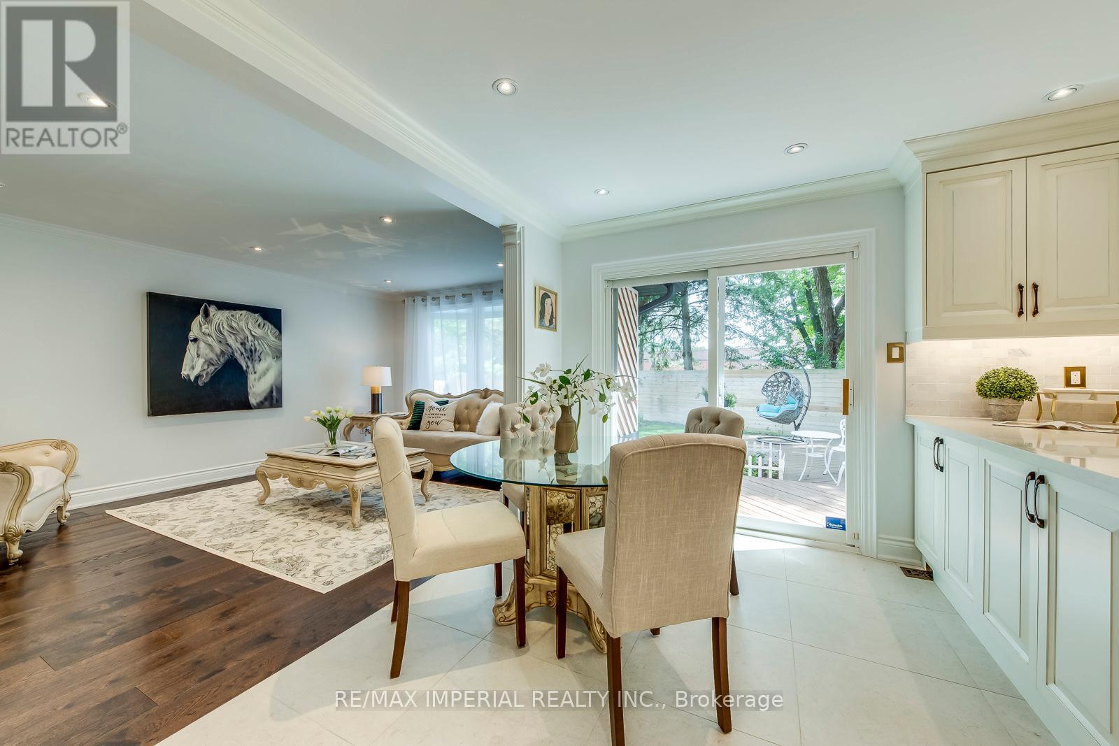 8 Medalist Road, Toronto (St. Andrew-Windfields), Ontario  M2P 1Y3 - Photo 20 - C12498530