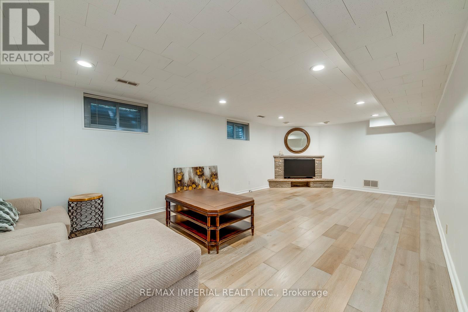 8 Medalist Road, Toronto (St. Andrew-Windfields), Ontario  M2P 1Y3 - Photo 41 - C12498530