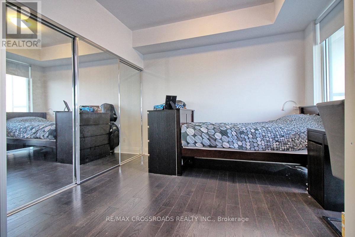 1903 - 1080 Bay Street, Toronto (Bay Street Corridor), Ontario  M5S 0A5 - Photo 6 - C12498532