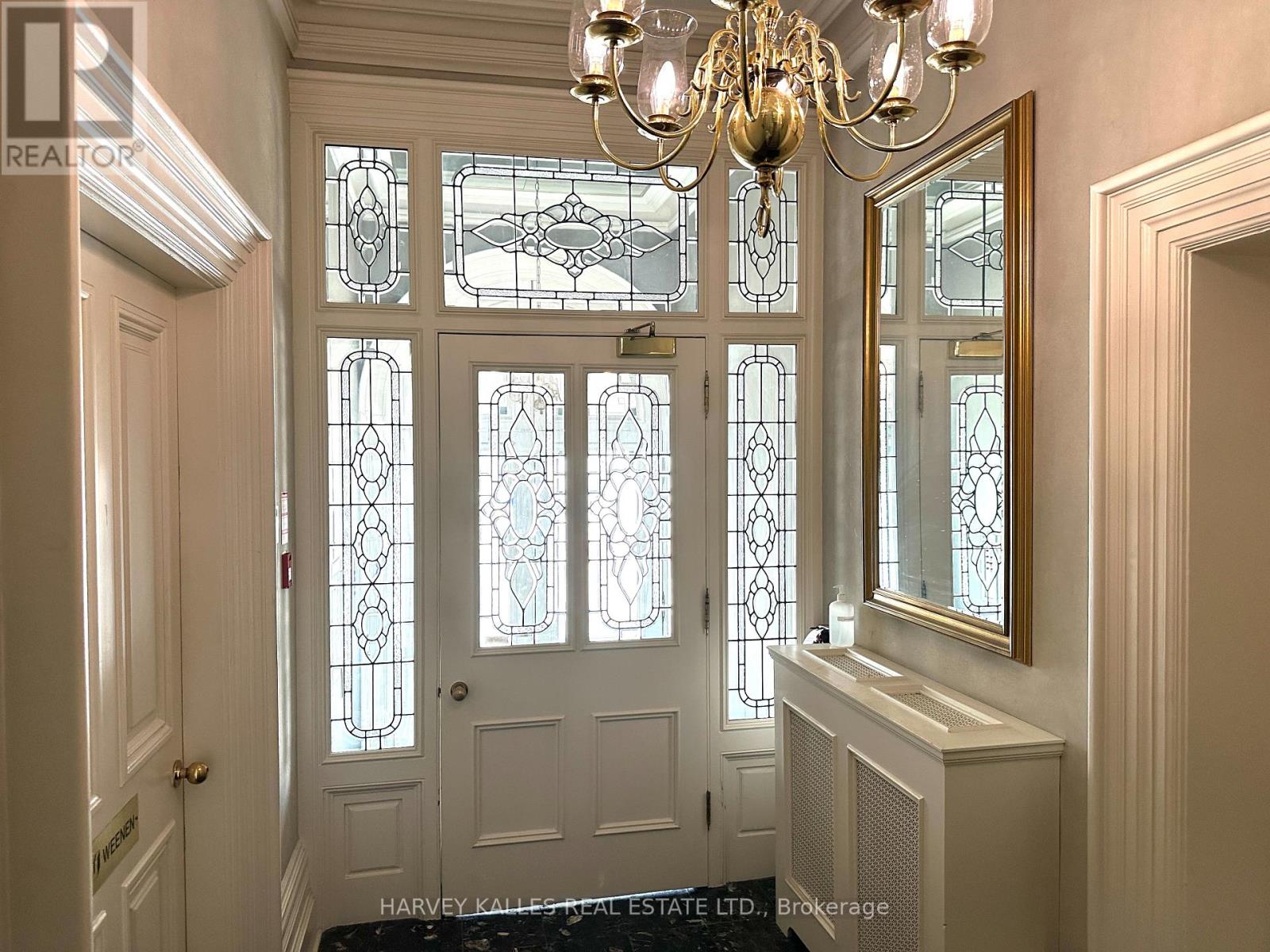 211 Carlton Street, Toronto, Ontario  M5A 2K9 - Photo 3 - C12498536