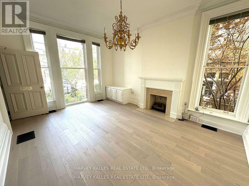 211 Carlton Street, Toronto, Ontario  M5A 2K9 - Photo 4 - C12498536