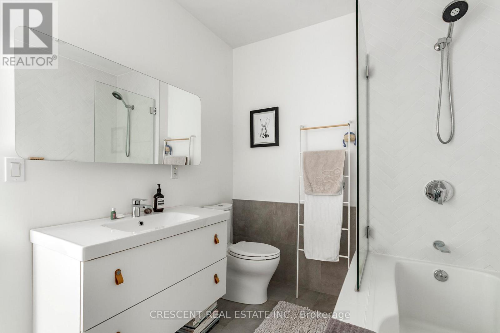 811 - 60 Bathurst Street, Toronto, Ontario  M5V 2P4 - Photo 25 - C12498556