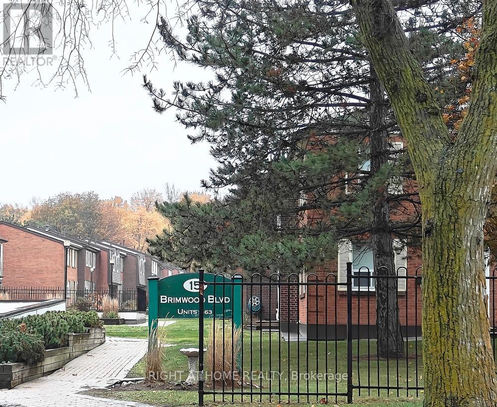 61 - 15 BRIMWOOD BOULEVARD, Toronto, Ontario