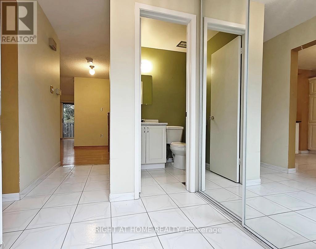 61 - 15 Brimwood Boulevard, Toronto, Ontario  M1V 1E1 - Photo 11 - E12498518