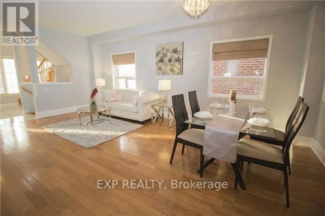 3 Trish Drive, Richmond Hill, Ontario  L4E 5C5 - Photo 4 - N12498508