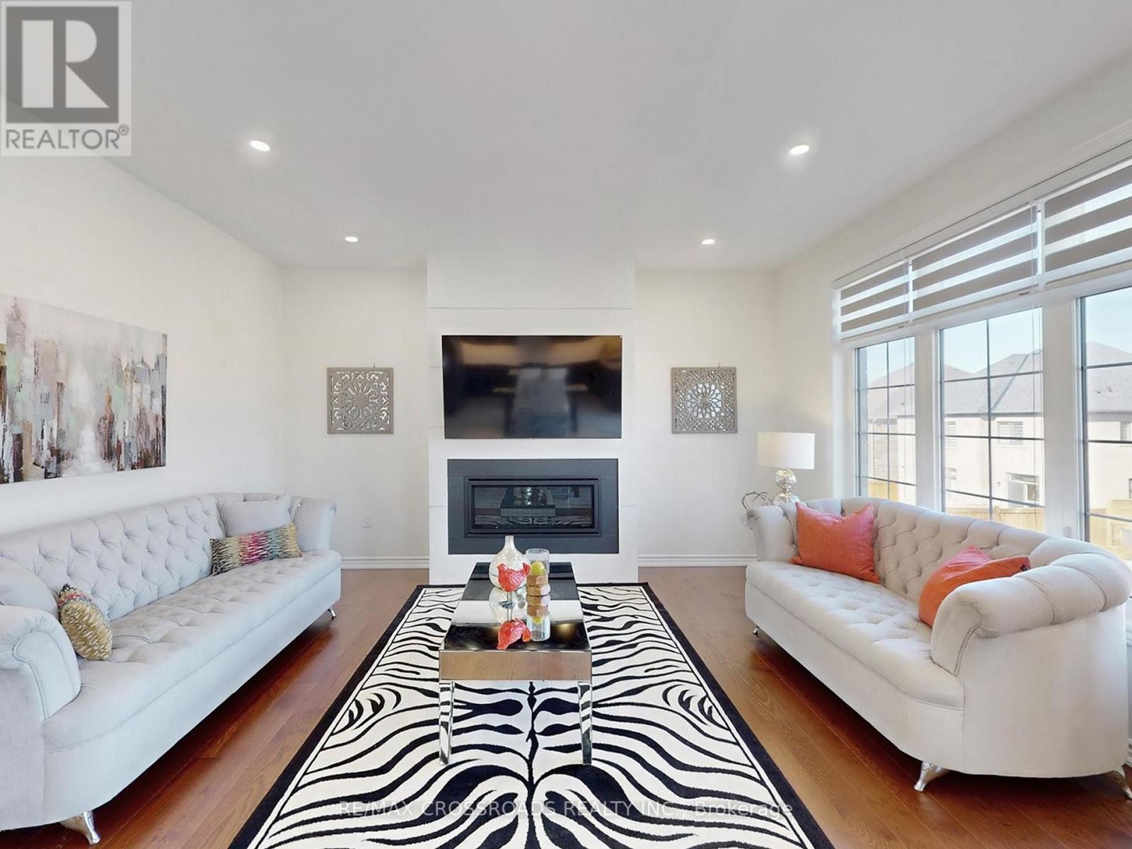 62 Kentledge Avenue, East Gwillimbury (Holland Landing), Ontario  L9N 0V9 - Photo 16 - N12498512