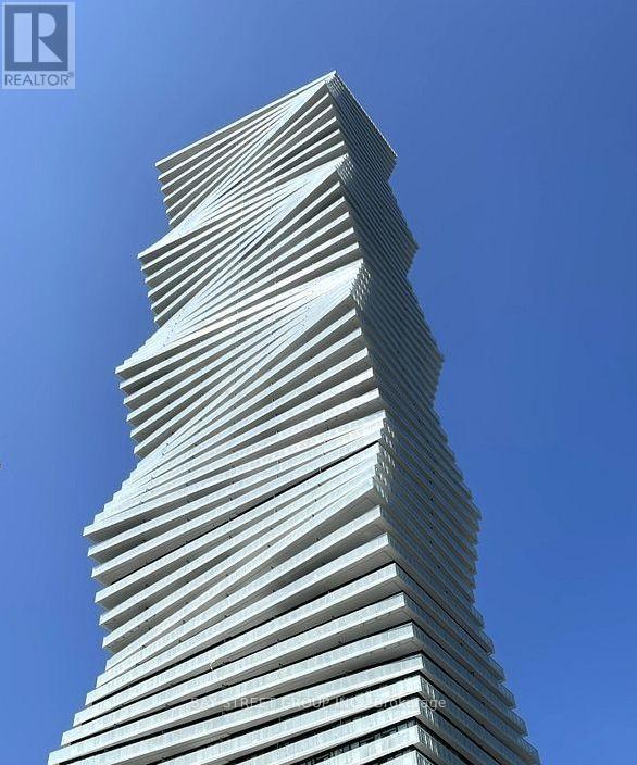 3010 - 3900 CONFEDERATION PARKWAY, Mississauga, Ontario