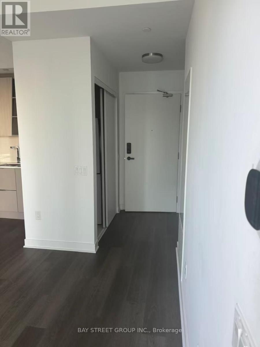 3010 - 3900 Confederation Parkway, Mississauga, Ontario  L5B 0M3 - Photo 8 - W12498504