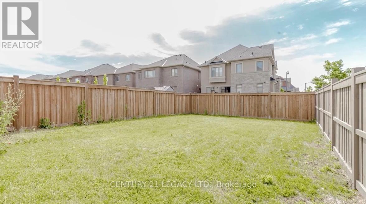 73 Brushwood Drive, Brampton (Bram West), Ontario  L6Y 6J4 - Photo 5 - W12498524