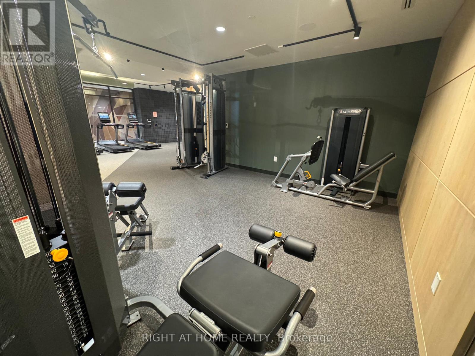 1906 - 2495 Eglinton Avenue W, Mississauga, Ontario  L5M 2T2 - Photo 38 - W12498534