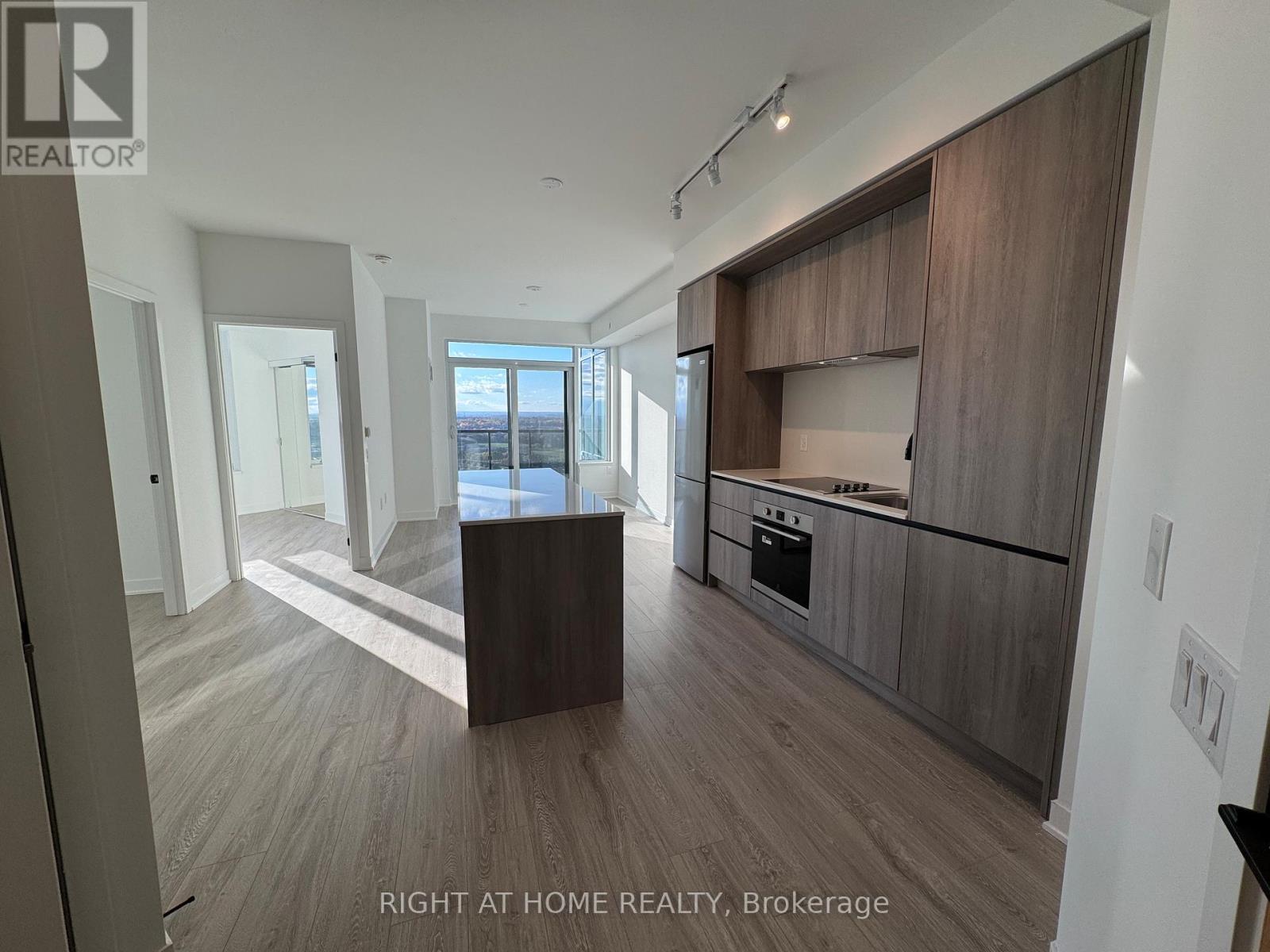 1906 - 2495 Eglinton Avenue W, Mississauga, Ontario  L5M 2T2 - Photo 9 - W12498534