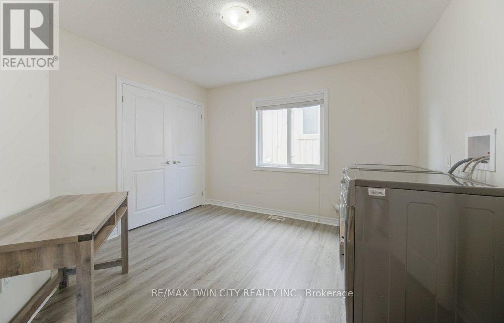 361 Beechdrops Drive, Waterloo, Ontario  N2V 0E8 - Photo 22 - X12498506