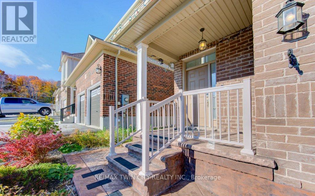 361 Beechdrops Drive, Waterloo, Ontario  N2V 0E8 - Photo 3 - X12498506