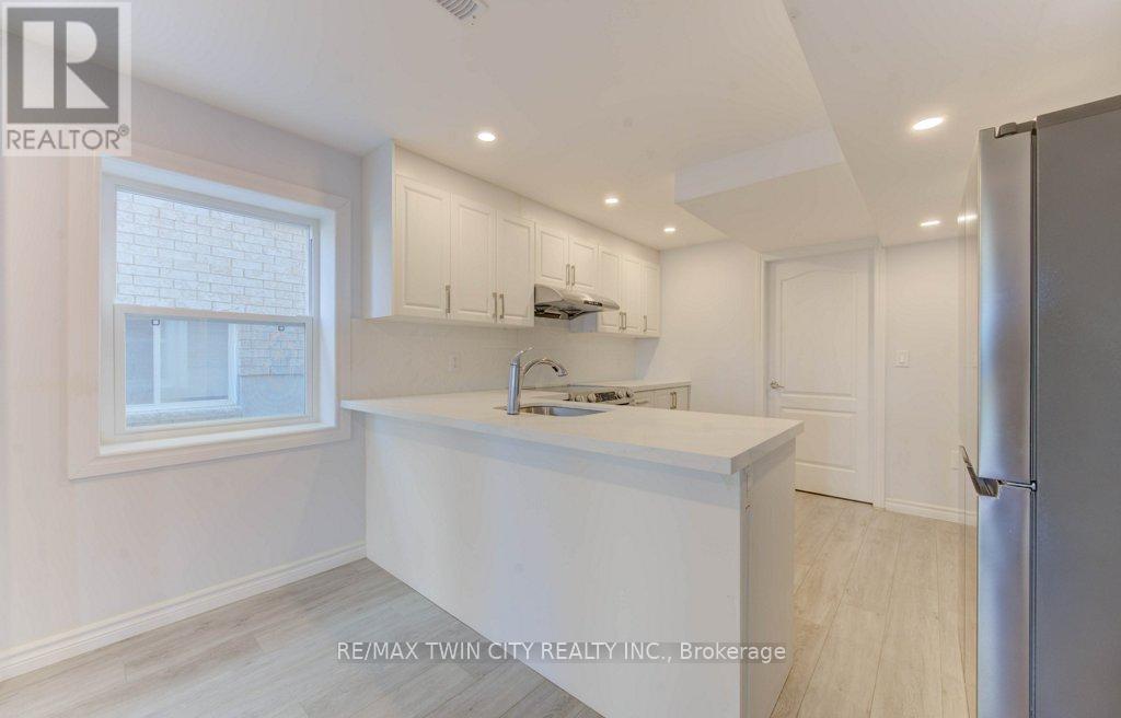 361 Beechdrops Drive, Waterloo, Ontario  N2V 0E8 - Photo 32 - X12498506