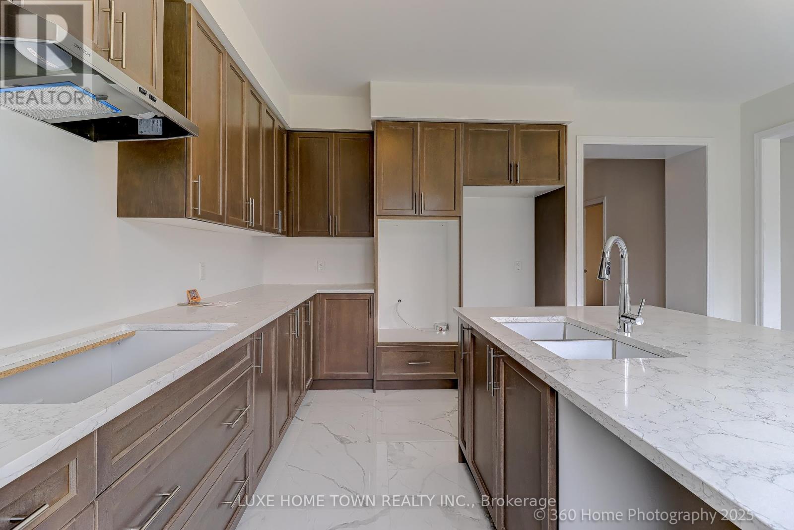 159 Rea Drive, Centre Wellington (Fergus), Ontario  N1M 0J8 - Photo 15 - X12498554