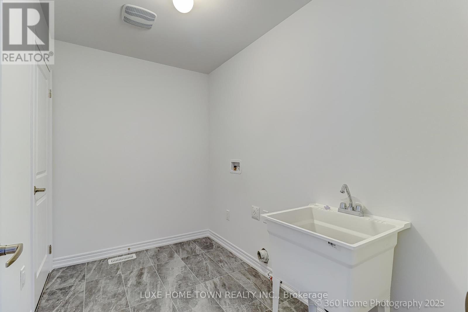 159 Rea Drive, Centre Wellington (Fergus), Ontario  N1M 0J8 - Photo 25 - X12498554