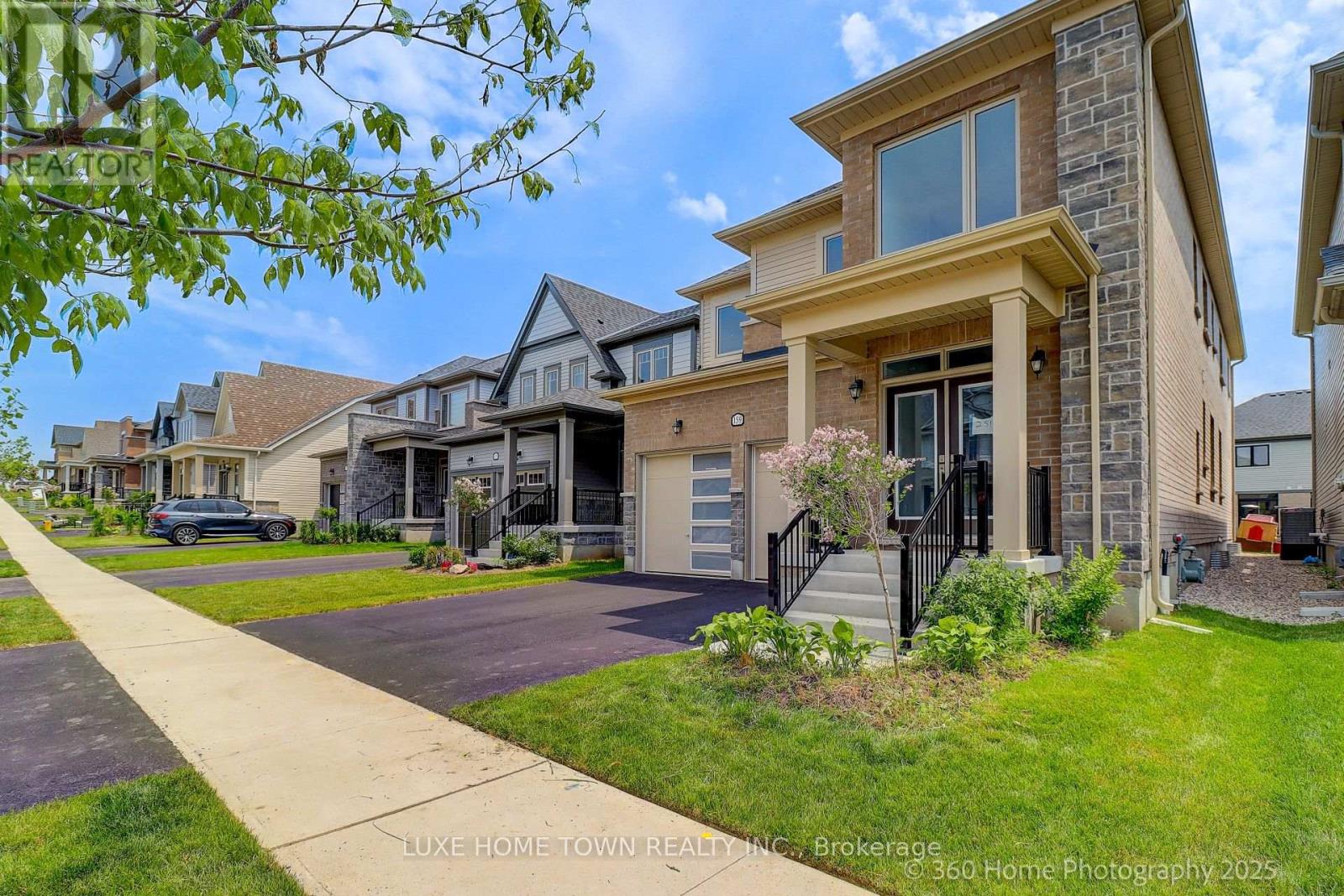 159 Rea Drive, Centre Wellington (Fergus), Ontario  N1M 0J8 - Photo 4 - X12498554