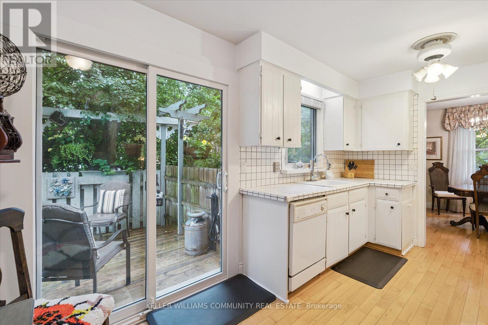 11 Bayleaf Court, Peterborough, Ontario  K9K 1A2 - Photo 11 - X12498558