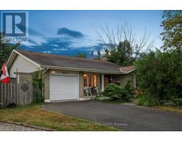 11 BAYLEAF COURT, Peterborough, Ontario